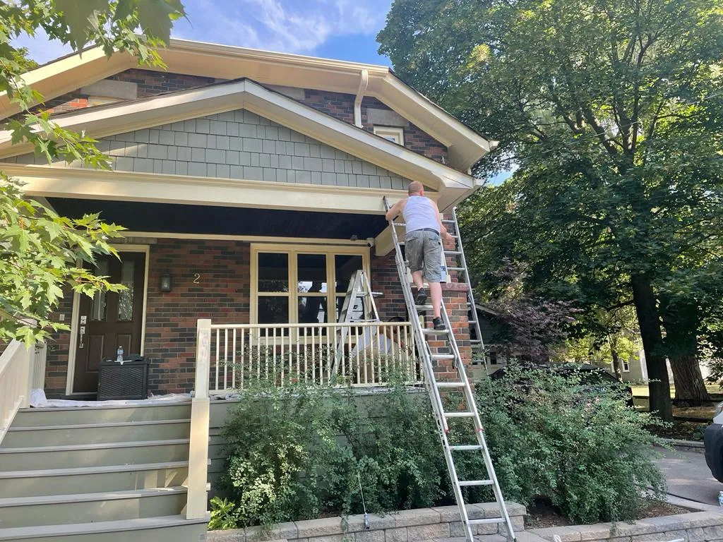 Exterior house painting in Oakville